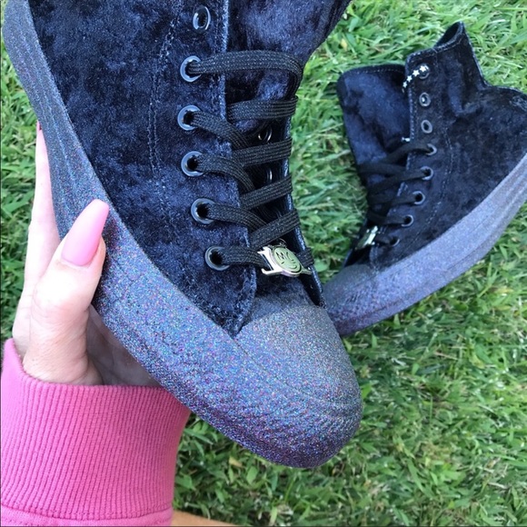 NWB 🤩 Converse x Miley CRUSHED VELVET ALLSTAR - Picture 2 of 8